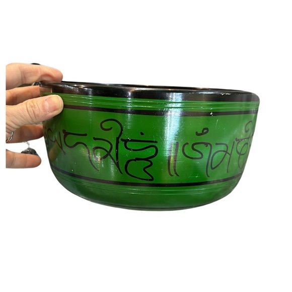 7" D/F Note Aluminum Cast Himalayan Singing Bowl - Picture 4 of 5